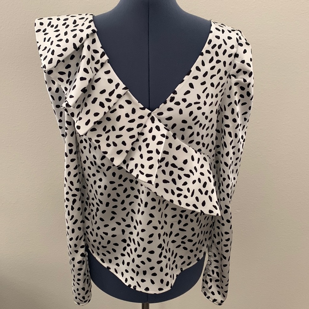Intermix blouse. New with tags.